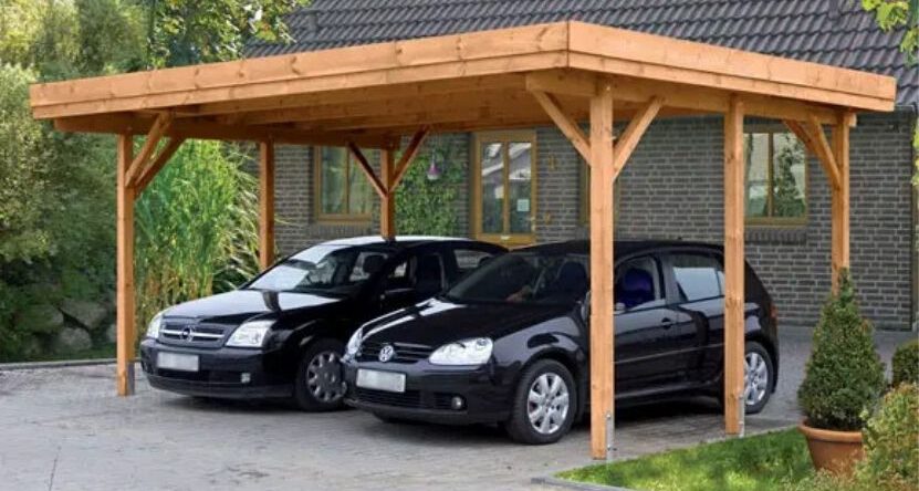 2 Autos unter Carport