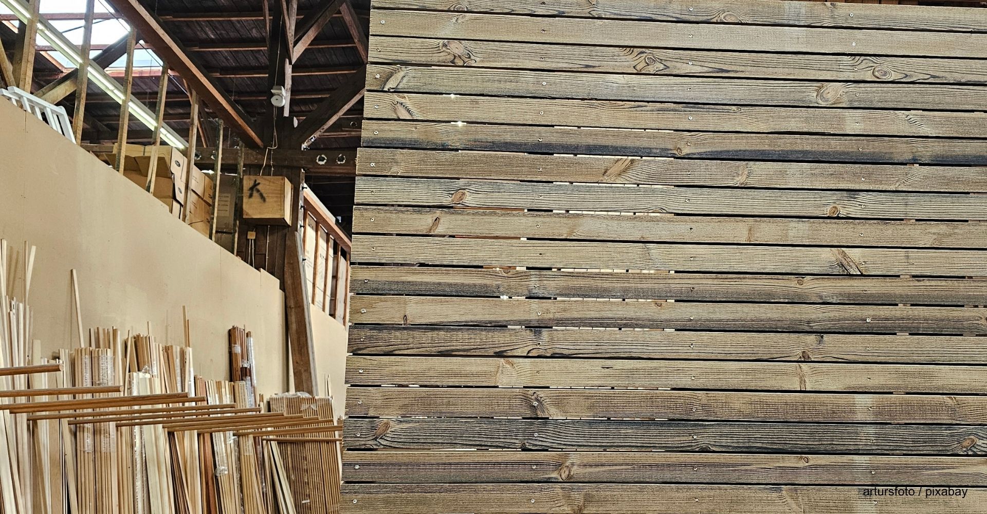 behandeltes Holz im Jungbluth Holzfachmarkt